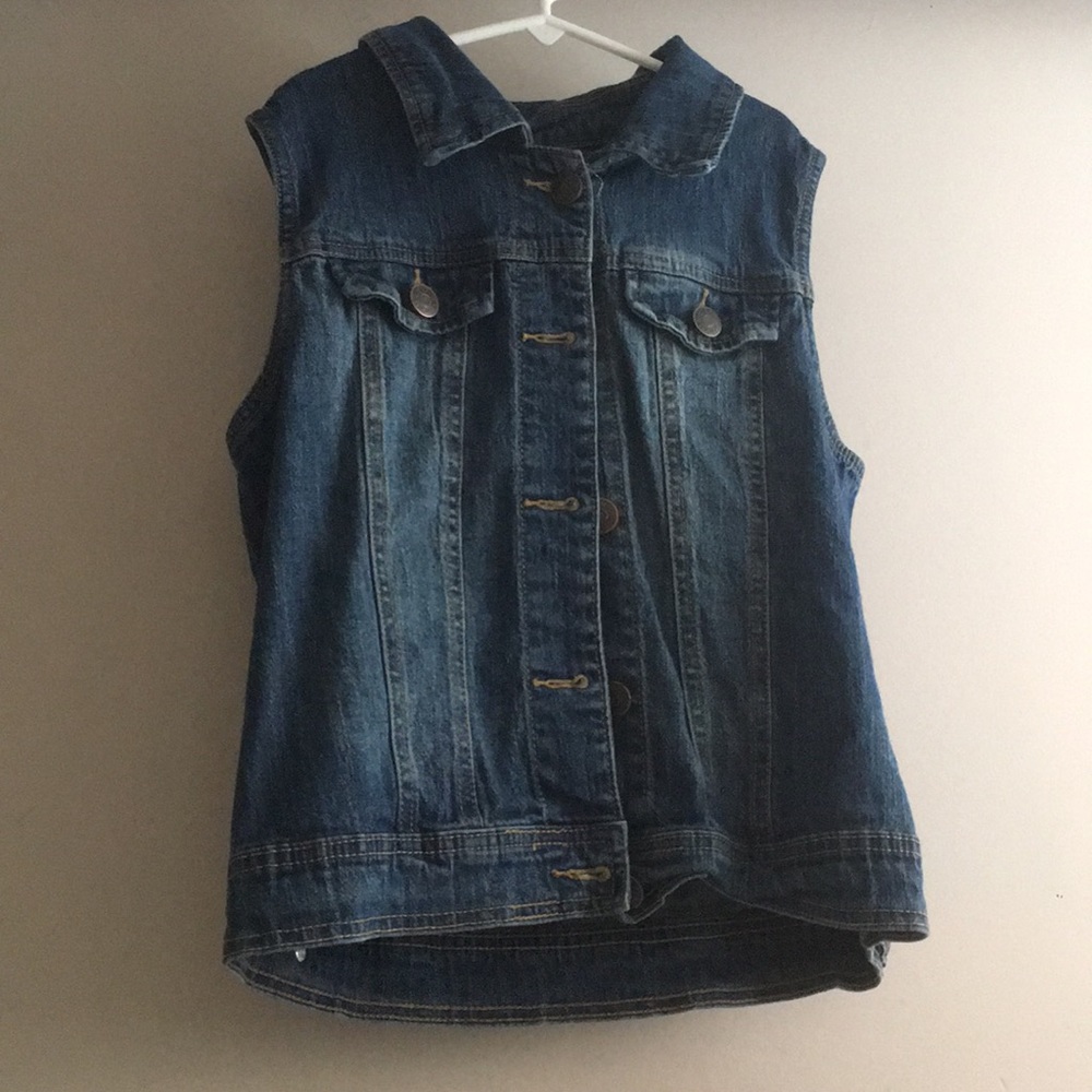 Girl’s Jean Vest